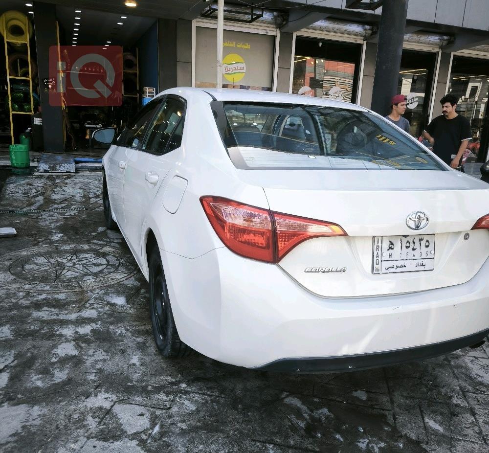 تۆیۆتا کۆرۆلا